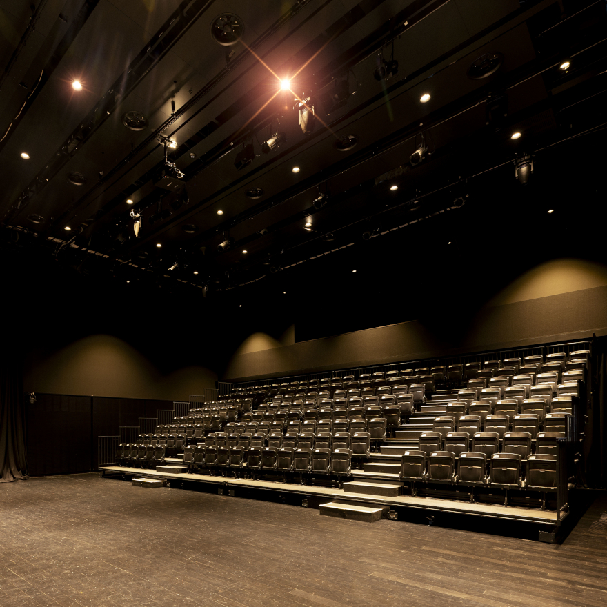Black Box Theatre – Papa Hou Event and Performance Venue Chris