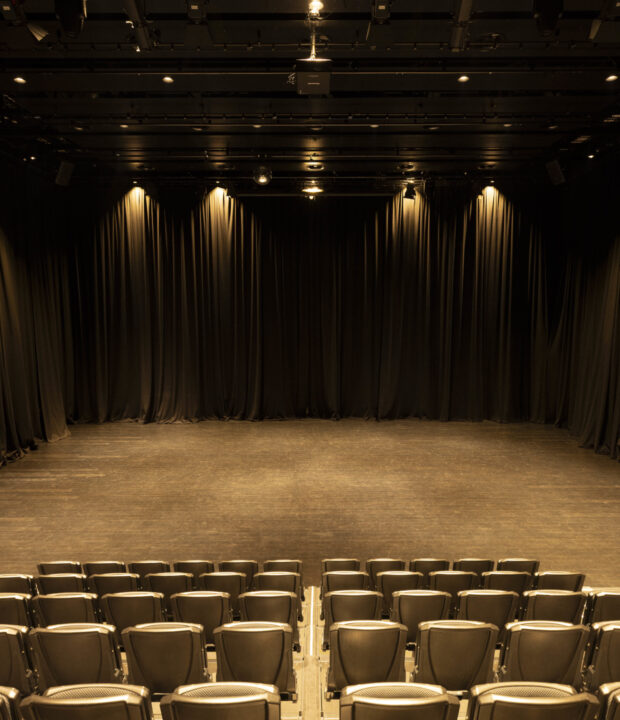 Black Box Theatre – Papa Hou Event and Performance Venue Chris
